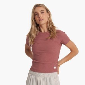 Vuori Rose Wood Pose Fitted Tee Like New Size Medium